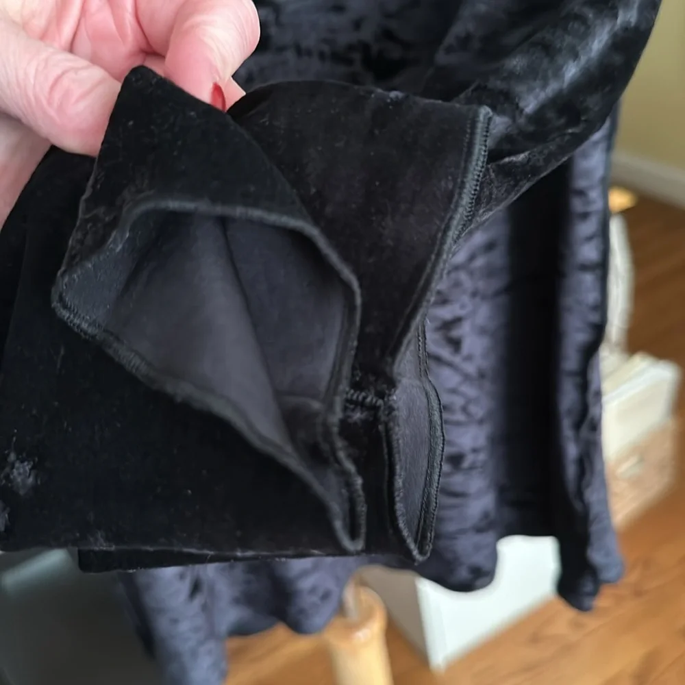 BOGNER Black Crushed Velvet Turtleneck Top Y2K Gothic Après Ski Performance 14 - Picture 10 of 16